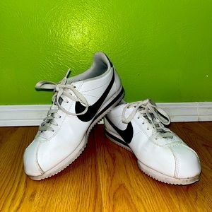 Nike Classic Cortez Womens 8